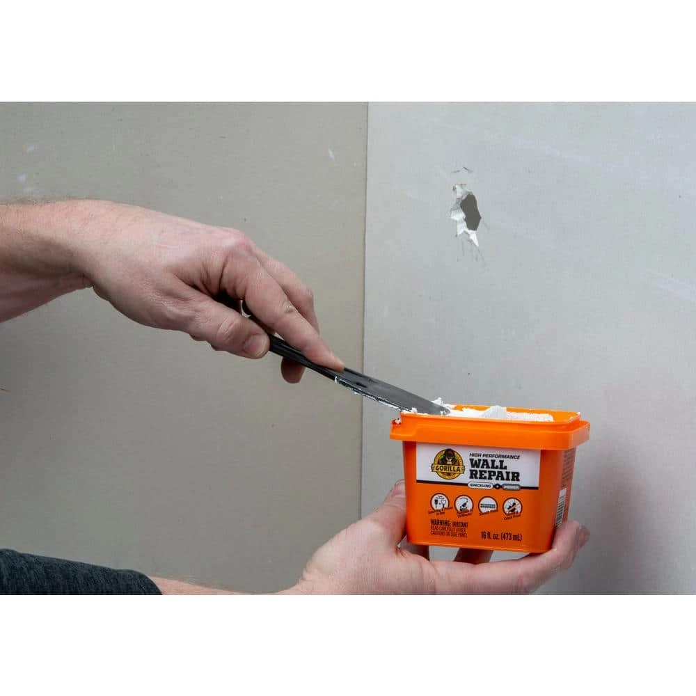 Gorilla 16 oz. Wall Repair Spackling Paste (6-Pack) 4 Gorilla 16 oz. Wall Repair Spackling Paste (6-Pack) - Image 2